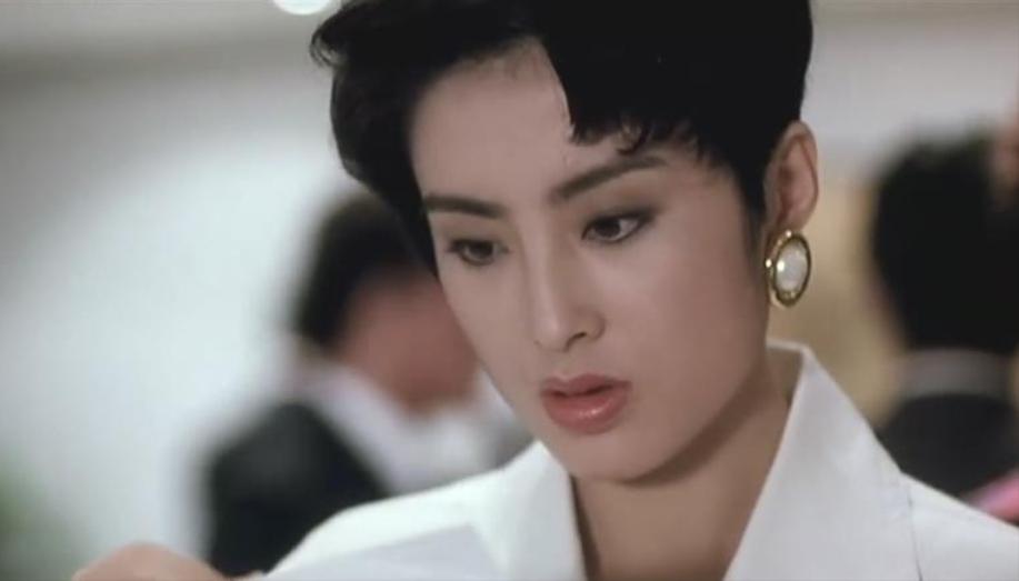 超短发女明星的美发奇遇记